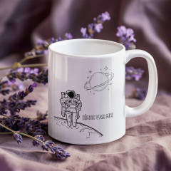 Astronot ve Gezegen Temalı Porselen Baskılı Kupa Bardak - ''Maybe Another Day'' Yazılı, 300 ml, Uzay Hediye